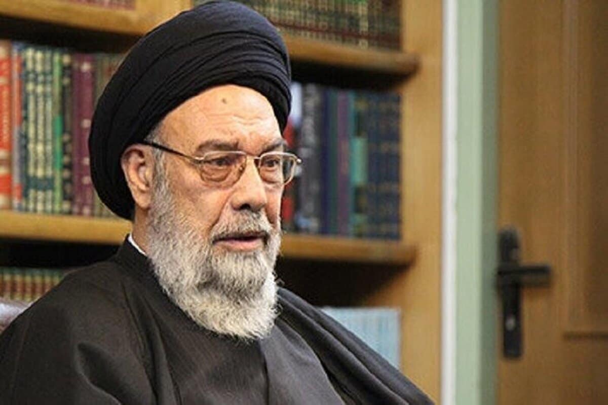 امام جمعه اصفهان: حجاب برای زن مانند قرار دادن یک چیز قیمتی در جای امن است