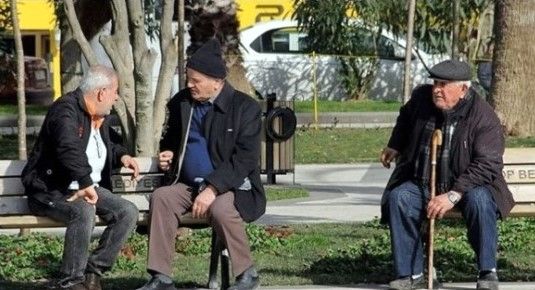 بسته حمایتی ۴۰۰ هزار تومان در فیش حقوق بازنشستگان | شگفتانه جدید تأمین اجتماعی