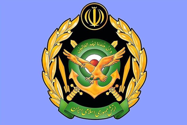 ارتش دست بر ماشه و گوش‌ به فرمانِ فرمانده کل قوا آماده حراست از عزت و منافع ملی است