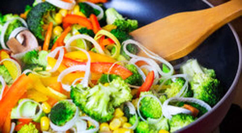 آیا تمام مواد غذایی قبل از مصرف نیاز به شستوشو دارند؟