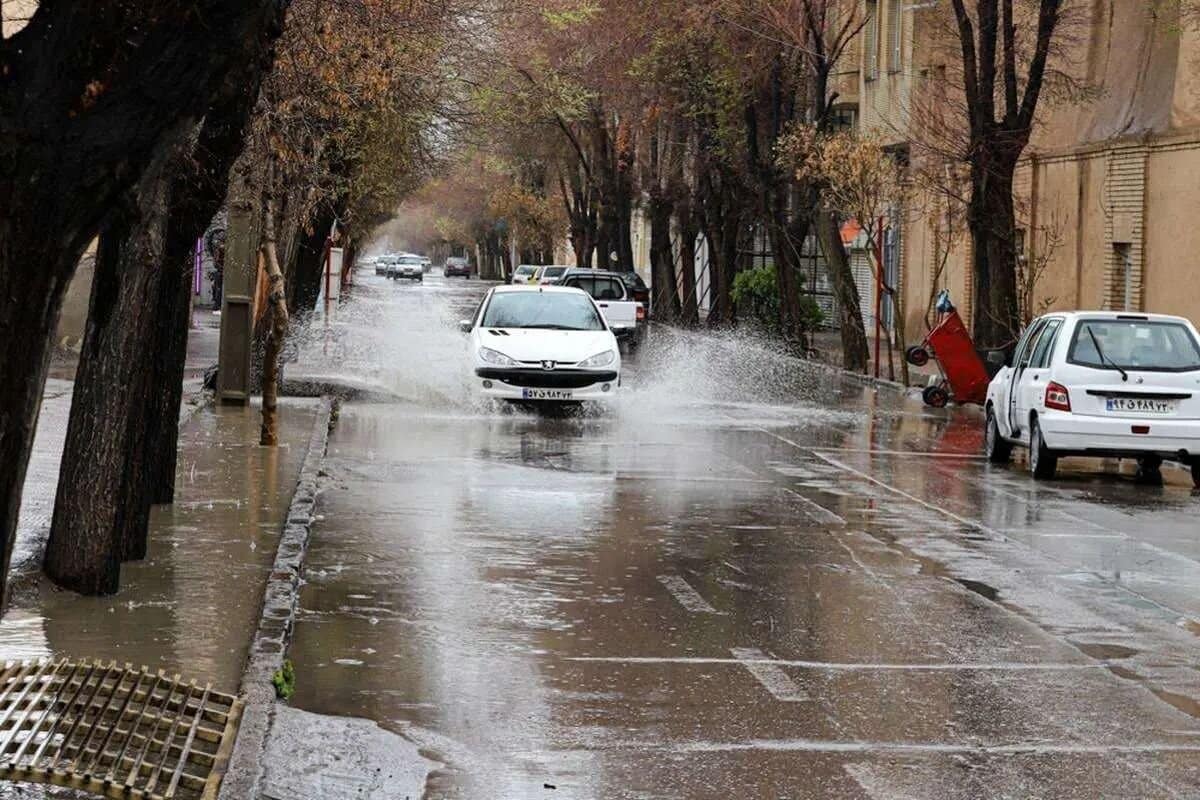 اطلاعیه هواشناسی؛ تشدید فعالیت سامانه بارشی در کشور از فردا در ۱۲ استان/ اسامی
