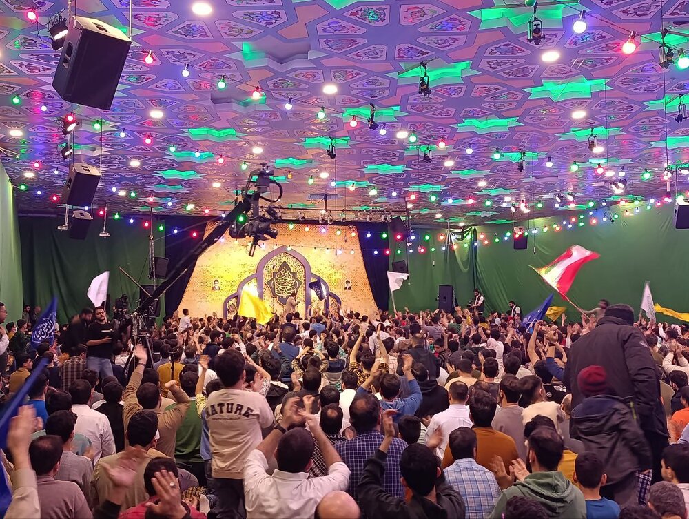 نوای مداحی و شور ولایی در جشن ولادت سرداران کربلا