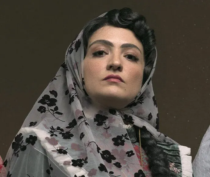 گلاره عباسی