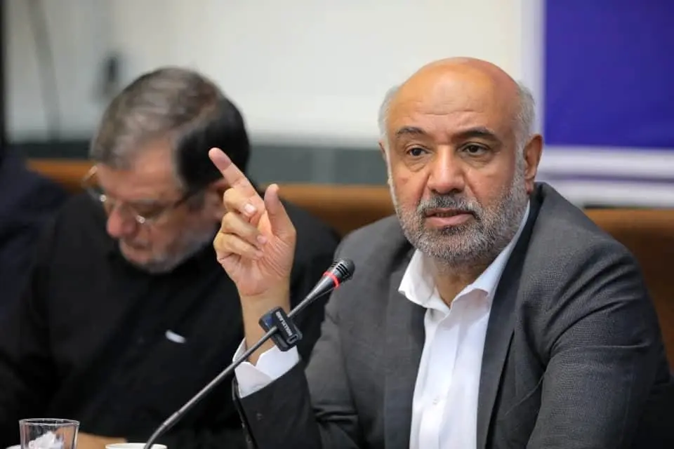 میدری: مهم‌ترین مشکل واگذاری شرکت‌ها به بخش خصوصی، قیمت‌گذاری پایین‌تر از ارزش واقعی این شرکت‌هاست