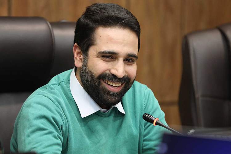 دبیر شورای عالی فضای مجازی: برای اتصال به اینترنت بین‌الملل صبور باشید