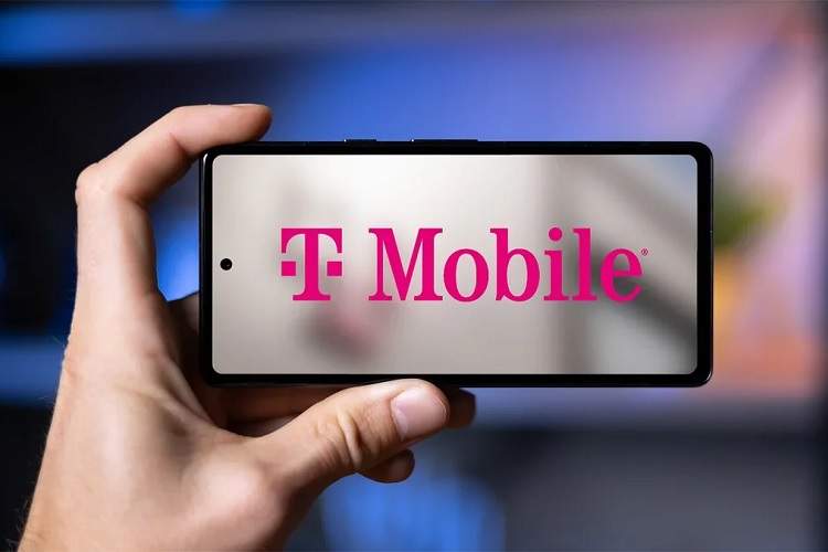 اولین اپراتور مجهز به ترجمه زنده در سطح شبکه؛ بررسی مزایا و چالش‌های فناوری جدید T-Mobile
