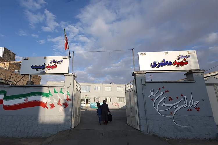 ایرانسل با نوسازی مدرسه سنقر به استقبال سال تحصیلی جدید رفت