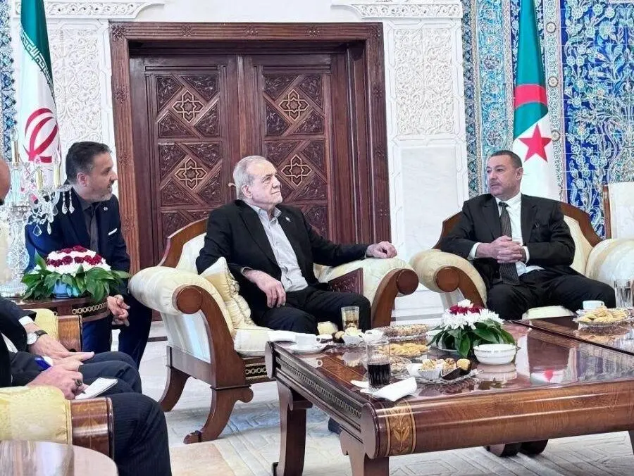 استقبال وزیر کشور الجزایر از پزشکیان