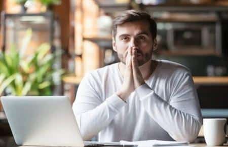 تاب‌آوری به معنی نداشتن درد، ترس و شکست نیست