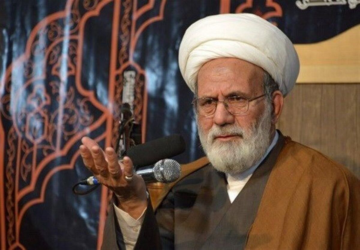 امام جمعه مشهد: آمریکا هر حرکتی علیه ایران انجام دهد، مردم جلوی آن را خواهند گرفت