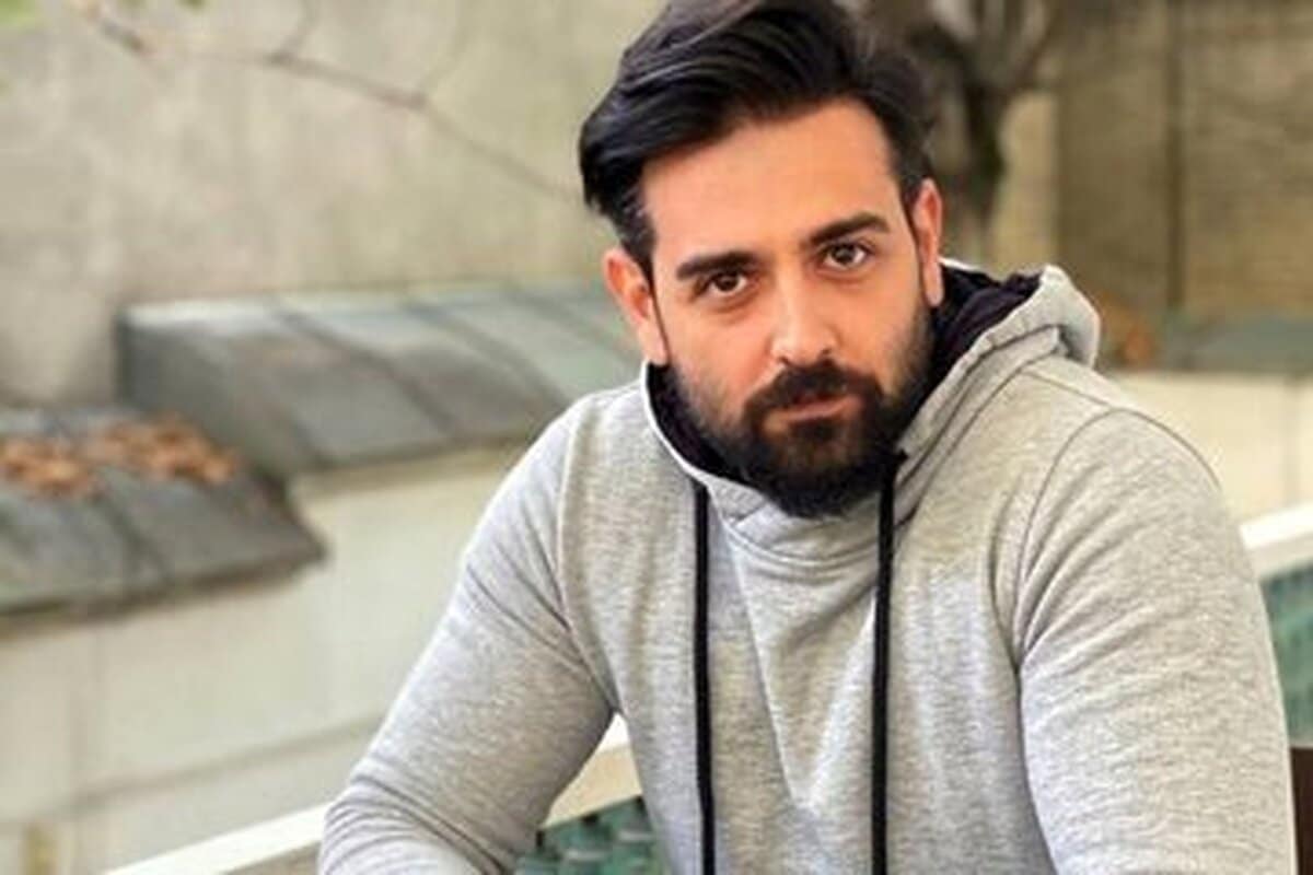 امیرحسین آرمان نقش جلال آل احمد را بازی می‌کند