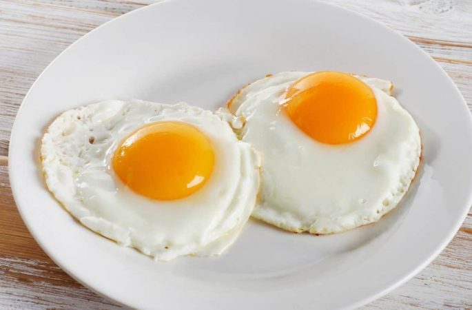 اگر بیش از حد تخم مرغ بخوریم چه می شود؟
