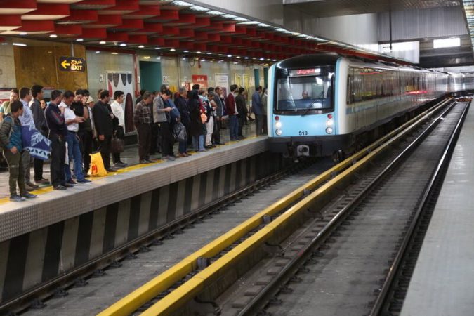 برگزاری مانور تخلیه مسافری برای آمادگی در مقابله با نقص فنی قطار مترو