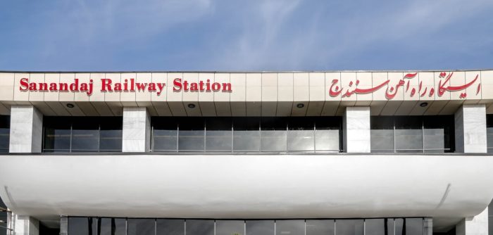 توضیح وزارت راه درباره افتتاح راه آهن سنندج و فرودگاه سقز