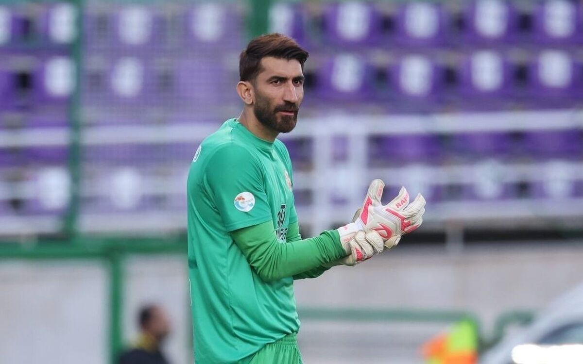 سجده شکر بیرانوند بعد پس گرفتن صدر از پرسپولیس