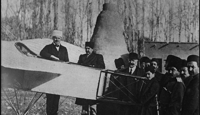 عکس دیده نشده از نخستین هواپیما در ایران