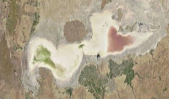 محیط زیست: از ۱۰ خرداد تاکنون تراز دریاچه ارومیه ۲۴ سانتی‌متر کاهش پیدا کرده / از اواسط پاییز بارندگی‌ها مجدداً آغاز می‌شود، در نتیجه دریاچه خشک نخواهد شد