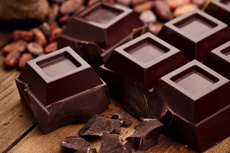 مصرف متعادل شکلات تلخ به کاهش خطر ابتلا به دیابت نوع ۲ کمک می‌کند