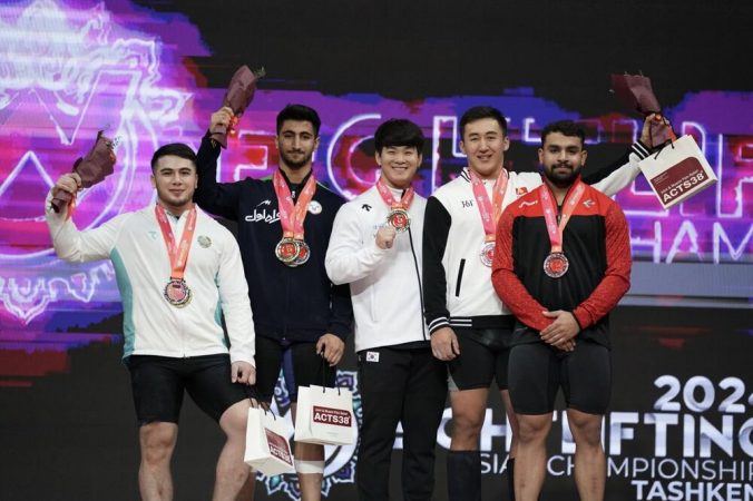 ویدیو/ قهرمانی وزنه‌بردار ایران در آسیا