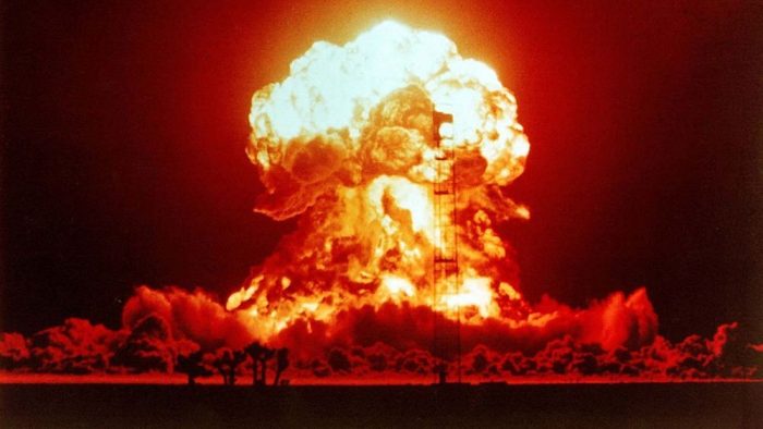 چگونه دوربین‌هایی که آزمایشات هسته‌ای را ضبط کرده‌اند خود در این انفجارها نابود نشدند؟