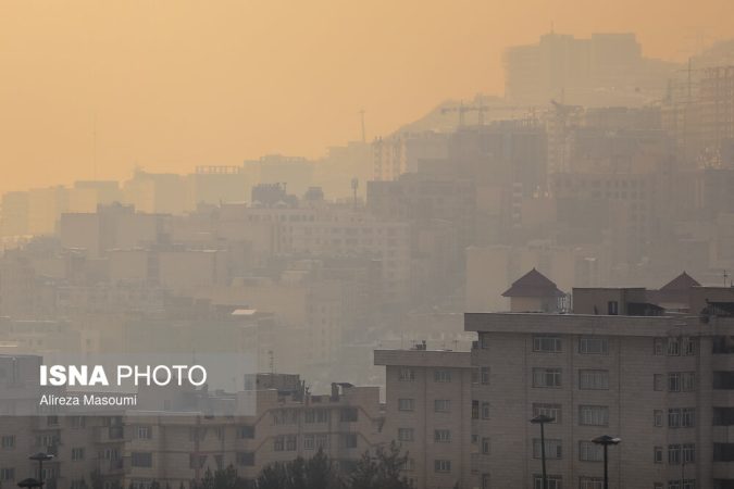 کیفیت هوا در تهران و ۹ شهرستان استان در شرایط «قرمز» / یک ایستگاه «بنفش» شد